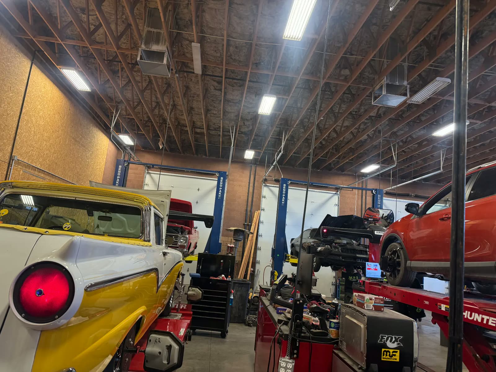 Multiple alignment and lift bays working on classics and modern cars at MPA